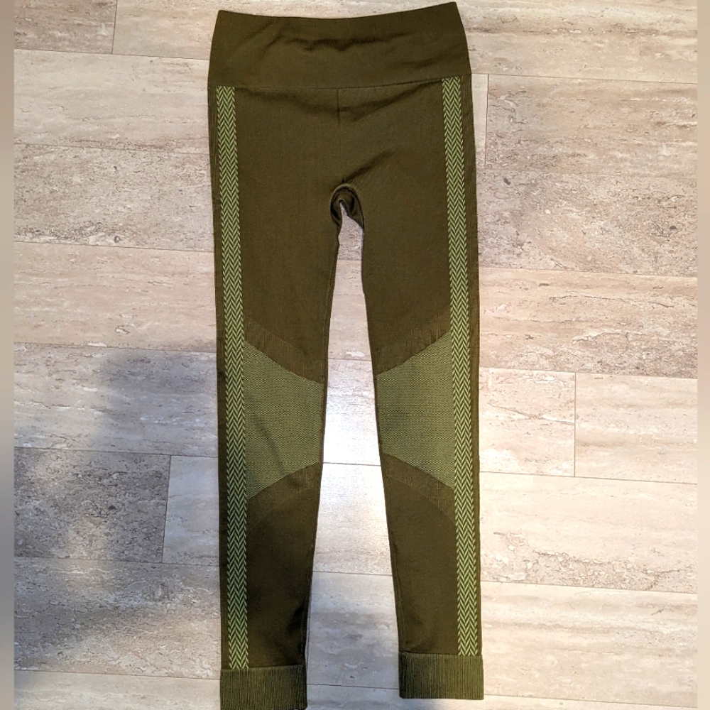 Fabletics Leggings (Size: M) - image 4